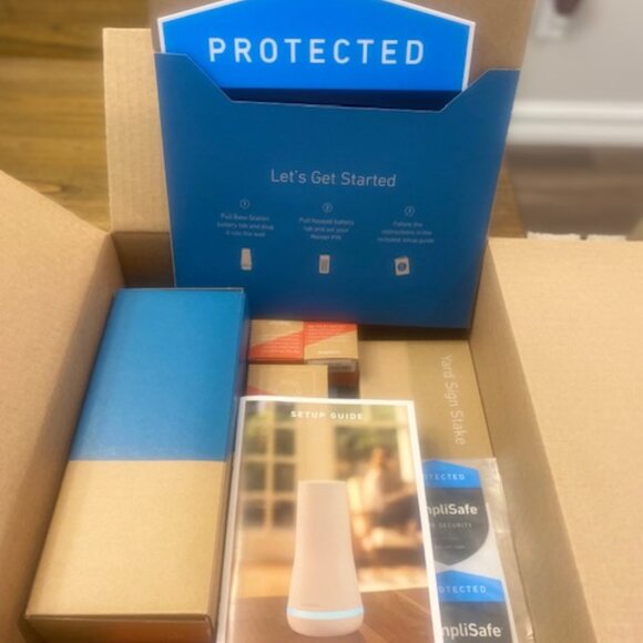 SimpliSafe Gen 3 Security System - Picture 2 of 10